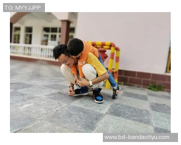 布朗分享训练营体验:为田径队打球的意外收获与挑战