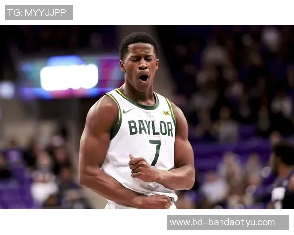 3与4顺位激战埃奇库姆半场表现抢眼克尼佩尔状态低迷对决引关注