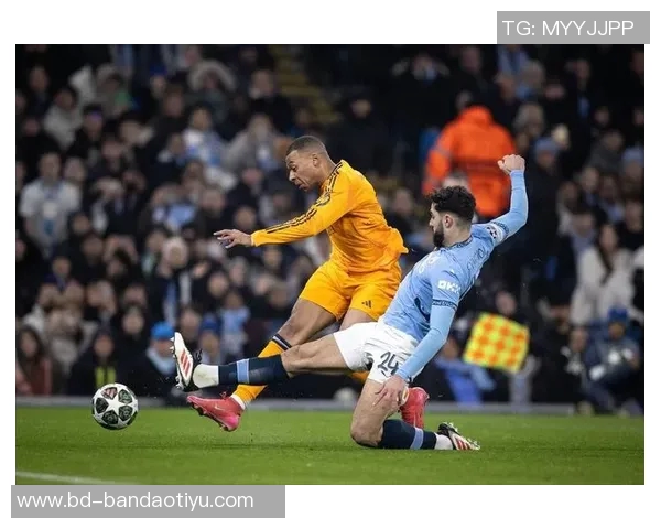 姆巴佩左手无名指骨折仍将出战曼城比赛状态引人关注 姆巴佩左手无名指骨折仍将出战曼城比赛状态引人关注