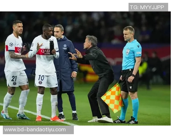 法媒报道登贝莱有望出战拜仁但或以替补身份登场