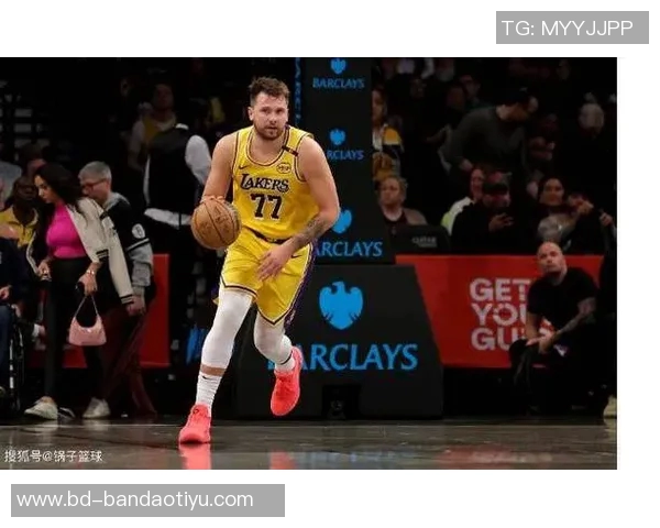 夸梅谈东契奇防守问题称与乔丹科比同场让我有些被惯坏了 夸梅谈东契奇防守问题称与乔丹科比同场让我有些被惯坏了